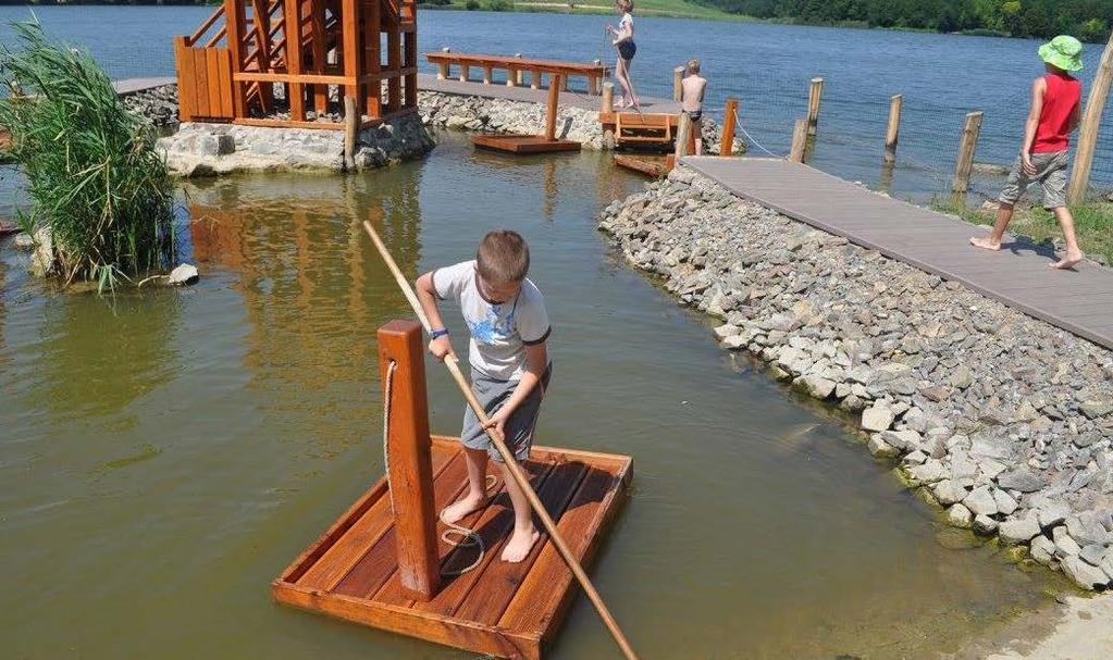 EDEN családbarát programok Kaposváron és a Zselicben Nyár Bőszénfai Szarvasfarm. Ismerkedés a Zselic nagyvadjaival, őshonos háziállatokkal. Szelíd szarvasok simogatása és etetése, trófea kiállítás.