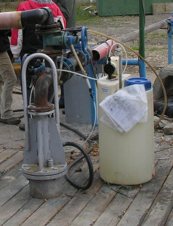 és a geotermikus felszíni létesítményekben.