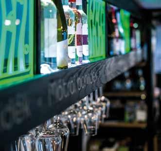 600 Ft Pilsner 500 Ft Alkoholmentes sörök Non-alcoholic beers Dreher 24 550 Ft Dreher Citrom 550 Ft PEZSGŐK CHAMPAGNES üveg (0,75 l) Törley Gála 2800 Ft