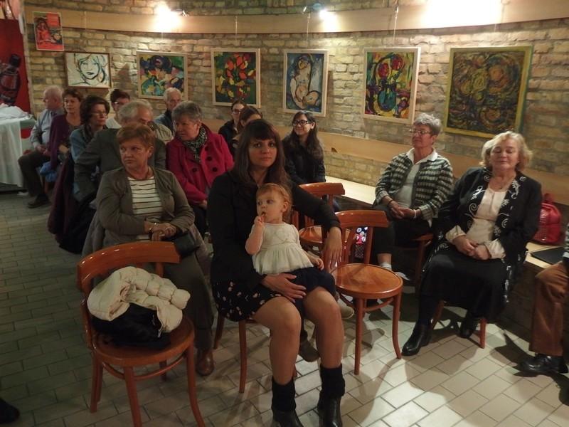 7. KÖSZI KŐ-CAFÉ A főváros X. kerülete Kőbánya. Kőbányához sok szál kötötte Sajó Sándort.