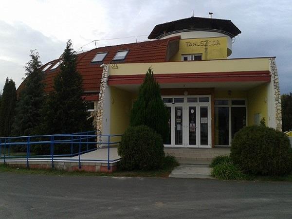 AZ ELLENŐRZÉS TERÜLETE Bátonyterenye Város Önkormányzata és a Bátonyterenyei Közművelődési, Városi Könyvtár és Létesítményüzemeltető Nonprofit Kft.