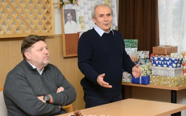 Figyelmet adunk, figyelmet kapunk Cipősdobozokba rejtett ajándékok a kaposvári óvodásoknak és iskolásoknak A Somogy Megyei Kormányhivatal - ahogy az elmúlt évek során is - idén is megszervezte az