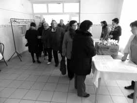 műsort adtak az iskolás gyerek valamint, beszédet mondott Mészáros Tamásné polgármester, végül koszorúzással zárult a