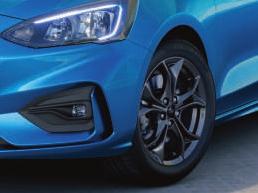 napellenző megvilágított sminktükörrel Sebességtartó automatika sebességhatárolóval Ford KeyFree kulcsnélküli ajtónyitó- és indítórendszer