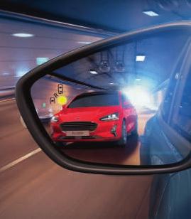 FORD FOCUS Innovatív technológiák Választható vezetési üzemmódok E beállítással három normál, környezetbarát és sportos (Active felszereltségi szint esetén csúszós és terep módok is elérhetőek)