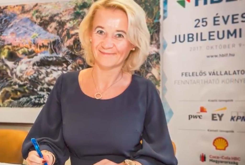 Felelős vállalat 11 Sokszínűség és befogadás A PwC globális hálózatában és azon belül a magyarországi irodáinkban is mindannyian különbözőek vagyunk. 158 országban, 236 ezer kolléga!