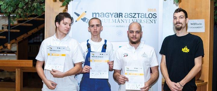 A délután folyamán a szponzorok részéről elsőként Kala Tibor üzletfejlesztési menedzser a Leitz maró- és körfűrész-megmunkálószerszámairól tartott tájékoztatást a gyakorlati oktatóknak.