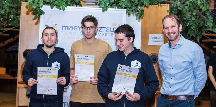 A folytatásban Fodróczy Manuéla a Ligno Art képviseletében a belsőépítészettel is foglalkozó egyedibútor-gyártó cégüket mutatta be, illetve konkrét ajánlatot is tett: az asztalostanulók számára
