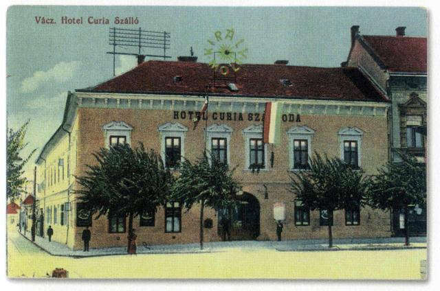 A már majdnem kilenc éve a pozsonyi úti sziget és menekítő barlang 11 boldogságában élő Fifi és Mik mindenkitől minden pillanatban búcsúzott. 12 Ez a búcsú 1944.