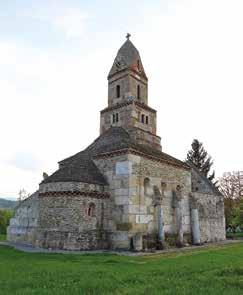 Karánsebesen át elérjük az Erdélyi-Vaskaput. Átkelve a Ruszka-havasok hágóján megcsodáljuk XIII. századi demsusi és őraljaboldogfalvi templomokat.