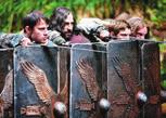 Amikor Marcus megkíméli Esca, az ifjú brit (Jamie Bell) életét, Marcus nagybátyja, Aquila (Donald Sutherland) megvásárolja Escát, hogy rabszolgaként szolgálja unokaöccsét.