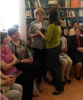 Örömmel konstatálta, hogy a határon túli kollégákkal is jó kapcsolatokat ápolnak, melyek reméli a továbbiakban is folytatódnak.