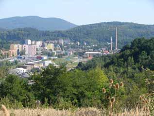 120 Vargha: Magyarország Tardigrada lelőhelyei 6. ábra. Komló és környéke, a távolban a hosszúhetényi Hármas hegy (603 m) (fotó: Fazekas I.) Fig. 6. Near Komló with Hármas hegy (603 m) (photo: I.