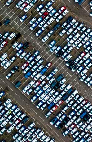 Poroszkálás, gyorsulás, padlógáz Járműipari városok ingatlanpiaca Mester Nándor debreceni BMW-gyár híre nyár óta tartja lázban a várost és tágabb környezetét.