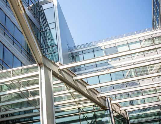 2018/2 Www.portfolio.hu/ingatlan a múlt évtized végén az ETO Parkban adtak át nagyobb irodaterületet (7000 négyzetméter), megtöltése nem kis gond az üzemeltetőnek.