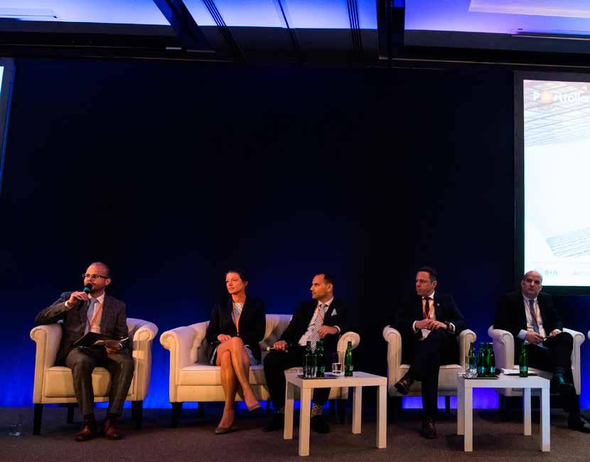 Portfolio konferenciák 2018 szakma legjelentősebb SZEREPLŐIVEL, több ezer résztvevővel, számos előadás A és panelbeszélgetés keretében zajlottak idén is a Portfolio ingatlanszakmai konferenciái.