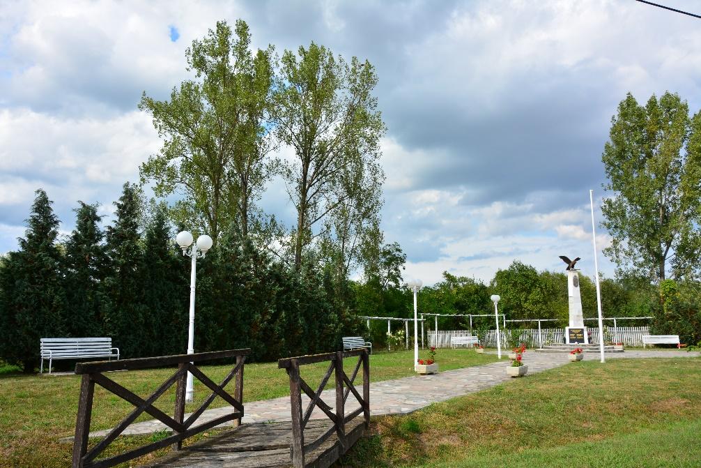 Edelény irányából érkezve, a