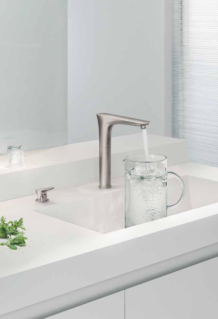 DualFinish in stainless steel effect The PuraVida mixer with DualFinish will be the focal point in any kitchen: the seamless transition from the brushed body to