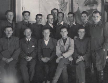 azonban a hazatérők alig 5-7%-át tette ki. Ezt követte azon foglyok hazaengedése, akik 1945 tavaszára fizikailag annyira legyengültek, hogy a szovjetek számára hasznavehetetlennek minősültek.