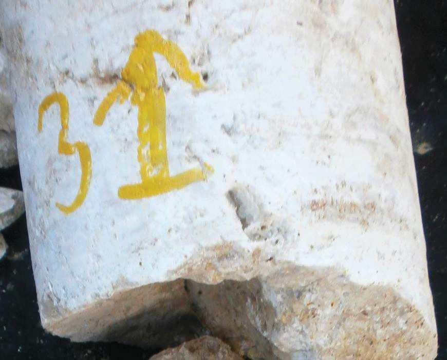 magfúrása 483 m mélységből,