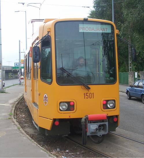 1. 7. A jármű A és B végén lévő berendezések Viszonylatjelző Célállomás jelző Ablaktörlő Szélvédőüveg Külső világítás