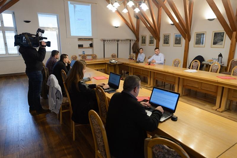 Csütörtökön születik végleges döntés a Mikó-ügyben 2018. 10. 22. Hazai szinten végső döntés születik csütörtökön, október 25-én a sepsiszentgyörgyi Székely Mikó Kollégium ügyében.