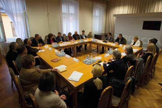 Keretszerződés aláírása az IT
