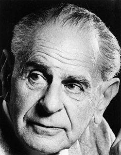 IV/1. Karl Popper a Bécsi Kör belső ellenzékének is hívták hasonló nézetek a tudományról, mint a Bécsi Kör tagjainál: tudomány a megismerés kitüntetett formája a tudományos tudás tapasztalaton