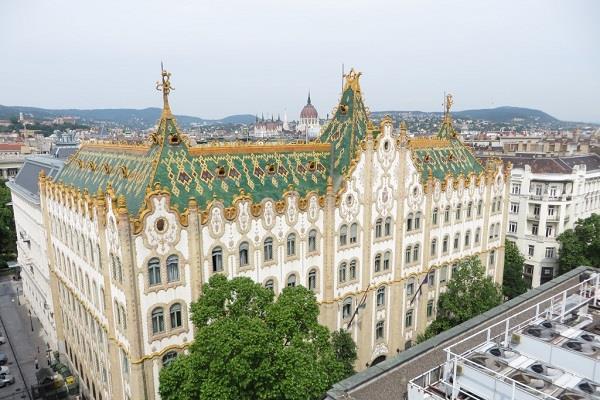 AZ ELLENŐRZÉS TERÜLETE A Magyar Államkincstár A Kincstár 1 az államháztartásért felelős miniszter irányítása alatt álló központi hivatal, központi költségvetési szerv, amely a PM 2 költségvetési