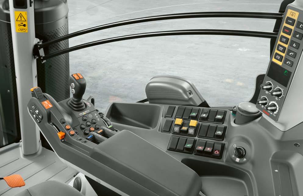 AXION 900 CIS+ felszereltség zseniálisan egyszerű CIS+ felszereltség Az ergonómiailag tökéletes kartámasz A lehető legnagyobb kényelmet nyújtja, és kulcs a hatékony munkavégzéshez.