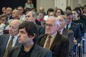 Ennek jegyében tavaly ősszel konferenciát rendeztek a Pesti Vigadóban A kortárs irodalomértelmezés perspektívái címmel.