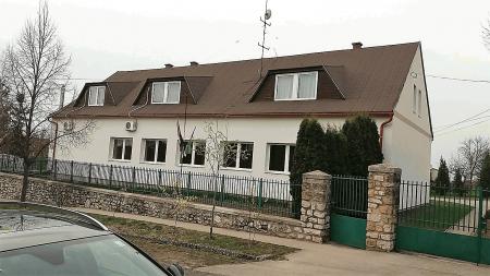 részarány(a méretezett összesített energetikai jellemző százalékában): 0% Tanúsító szakember adatai Név: Cím: Telefon: Email: VIZMEG ZOLTÁN 8400 Ajka Avar 4. +36 0 94 669 zoltan.vizmeg@gmail.