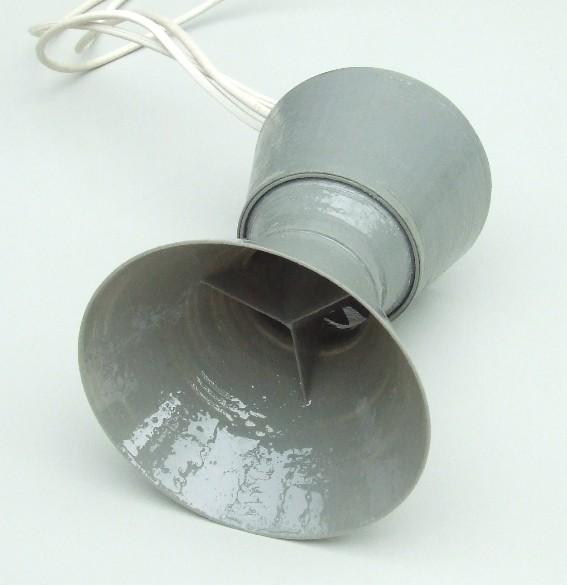 ENERGIA ÁTALAKÍTÓ (ETD = Energy Transformer Device) Az áramló fluidumok (gázok, folyadékok) fékezésével kinyerhető azok környezetéhez viszonyított mozgási energiájának jelentős része.