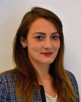 40 ERASMUS HALLGATÓI KÉZIKÖNYV ERASMUS KOORDINÁTOROK Államtudományi és Közigazgatási Kar és Közigazgatás-tudományi Doktori Iskola Tel: +36-1-432-9000/20417