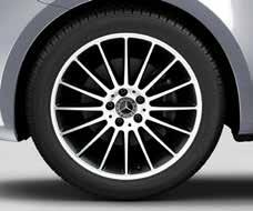 könnyűfém keréktárcsák 245/45 R18-as abroncsokkal (extra, az AVANTGARDE Külső Sport csomag