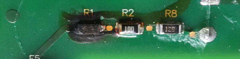A Gen3-as töltıbıl már csak egy lehet az autóban, így a takarékosság jegyében a Junction Box funkcióit is beleintegrálták a dobozába.