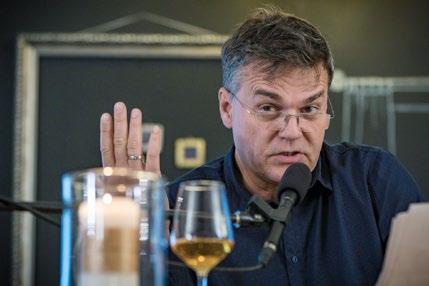 mindazok számára, akik velünk tartanak a borgasztronómiai kéjutazásra, egy kis