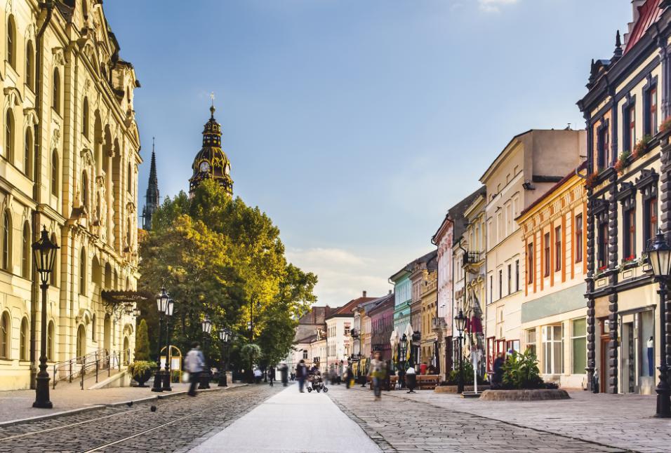 Kirándulások Csehországban Prága szépségeinek felfedezésére mindig találhatunk egy j indokot, megláthatunk valami olyat, ami az előző utunk során rejtve maradt