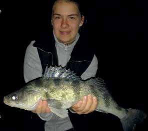 mérlegen. A sikeres csali Halibut bojli volt, a kapást egyórás csónakos fárasztás követte.