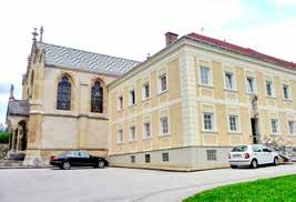 Folyamatos utazás rövid pihenővel Hinterbrühlbe, Európa legnagyobb földalatti tavához. Az 1912-ben keletkezett tó több mint 20 millió liter vizet tartalmaz.