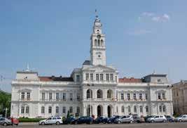 Visszaérkezés Budapestre a forgalmi viszonyoktól függően kb. 21:00 órakor. Tájékoztató árak (2018-as árakat alapul véve): Kb.