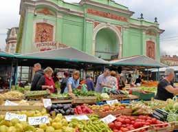 A szálloda a part adottságaiból adódóan gyönyörű panorámájú helyen fekszik, a tengerpartot a kertből lesétálva közelíthetjük meg.