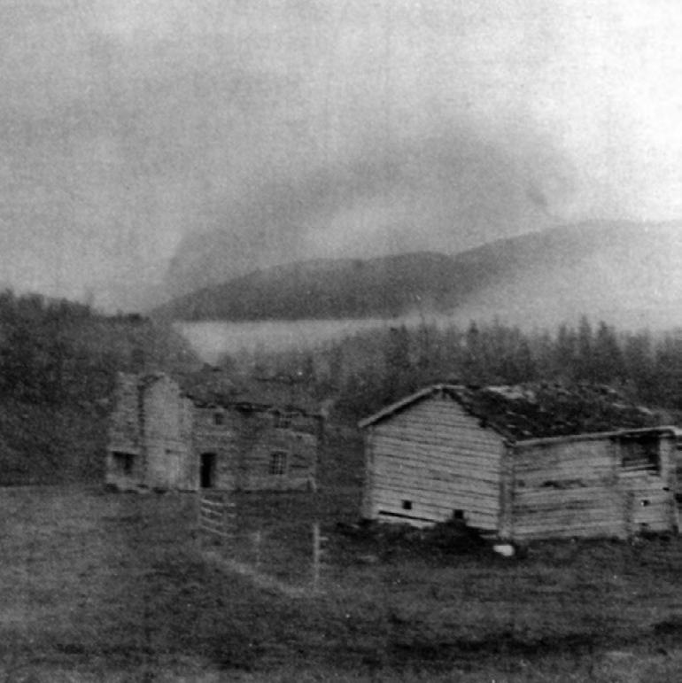 Østpåmoen, Ruoŧa-Straadan