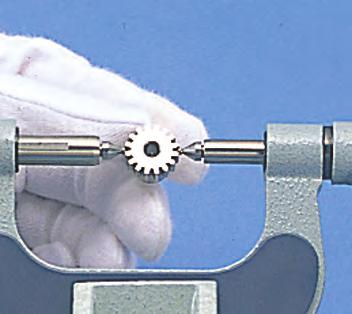 Funkciók Riasztás alacsony feszültségnél HOLD Sorozat 324 324-251-1 -ig: 324-254-1 Digimatic fogaskerékmérő mikrométer Sorozat 324 Fogaskerék mérő mikrométer cserélhető gömb betéttel.