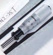 Beépíthető mikrométer 25mm elmozdulással Pontosság ±2 µm Orsóemelkedés,5 mm Orsódob és hüvely keménykróm bevonattal Mérési felület Keményfém betét osztás,1 mm Sorozat 15 - Közepes méretű alaptípus