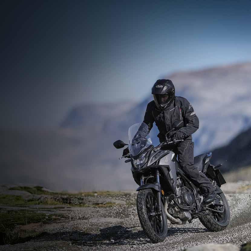 KEZDETÉT VESZI AZ UTAZÁS A CB500X egy kötöttségektől mentes, pörgős, könnyed
