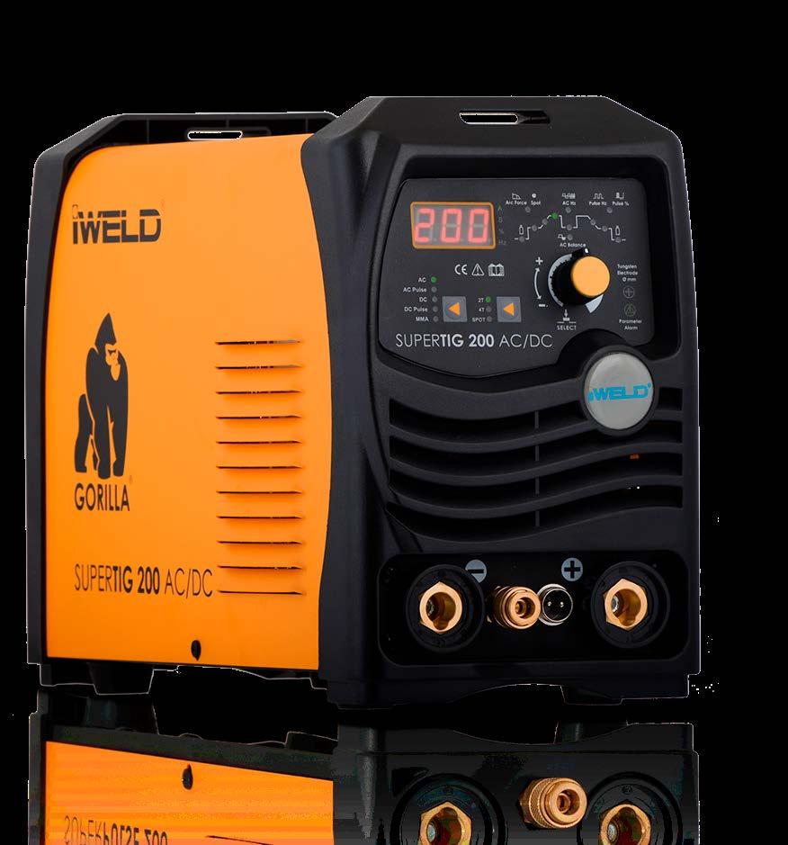 hegesztőpisztolyról Digitális kijelző Analóg kezelőfelület EMC AC AWI AC PULSE AWI DC AWI DC PULSE AWI 2T/4T Hullámformák száma AC DC Arc Force Állítható Arc Force Hot Start Tartozék hegesztőpisztoly