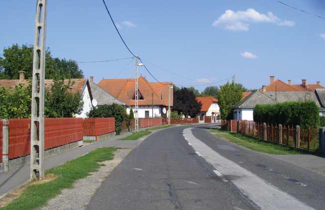 UTCÁK A településkép javításához sokszor nem szükséges nagy beavatkozás, a rendezettség érzésének elérése már fél siker.