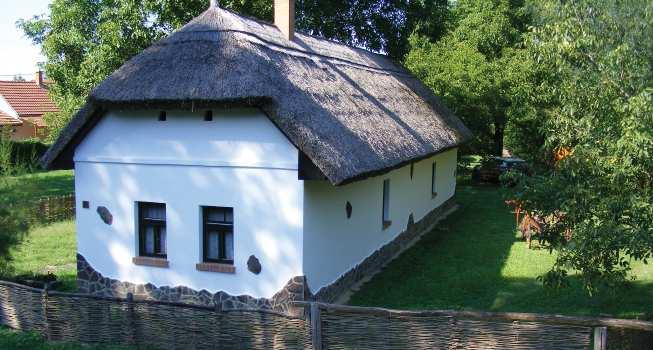 homlokzaton mutat jól, hanem