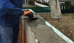 hőszigetelés egy munkamenetben (Thermobord, Thermoring, Thermostrip) Nem keletkezik hulladék, nem sérülnek a téglafalak FELÜLET ELŐKÉSZÍTÉS Törmelék és pormentes felületek Vízszintes sík falegyen,
